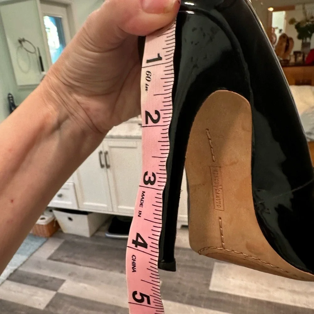 Vince Camuto vince camuto